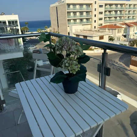 One-bedroom Apartment, 30m From An Amazing Beach, Coralli *