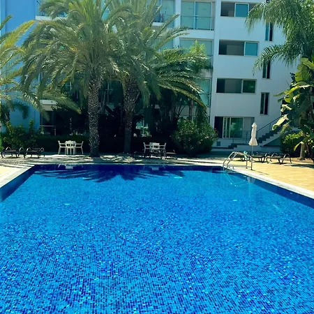 One-bedroom Apartment, 30m From The Apartment Protaras