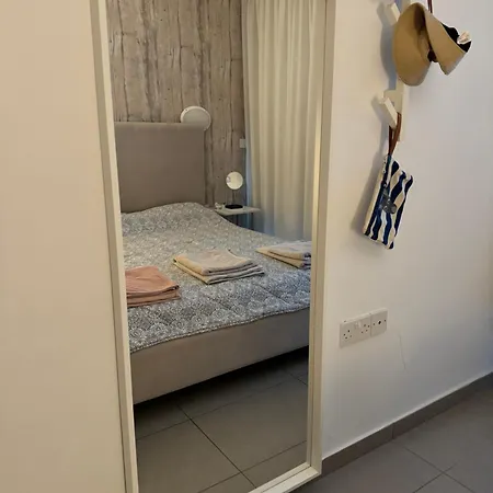 Апартаменты One-bedroom Apartment, 30m From An Amazing Beach, Coralli Протарас